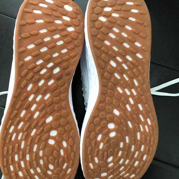 Zella size 12 women’s sneakers, worn twice.  Tab on back of pulling off - Picture 4 of 5